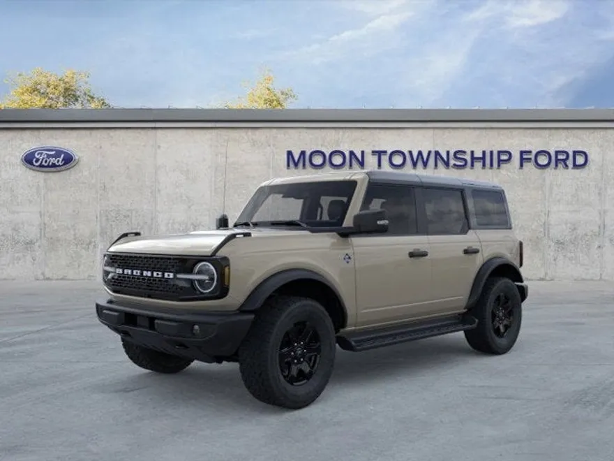 2025 Ford Bronco Outer Banks photo 1