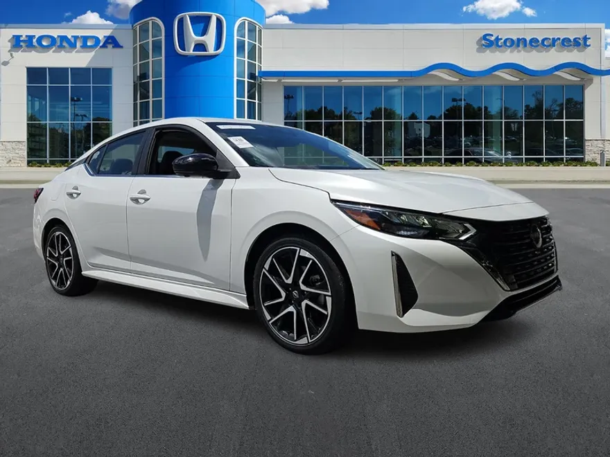 2024 Nissan Sentra SR photo 1