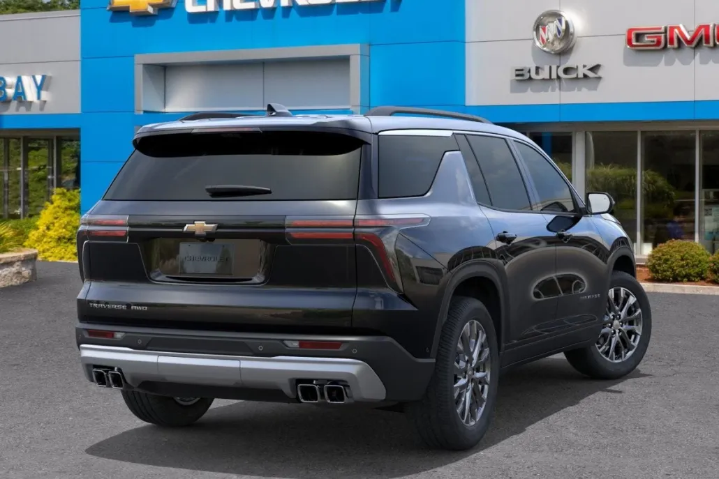 2025 Chevrolet Traverse photo 1