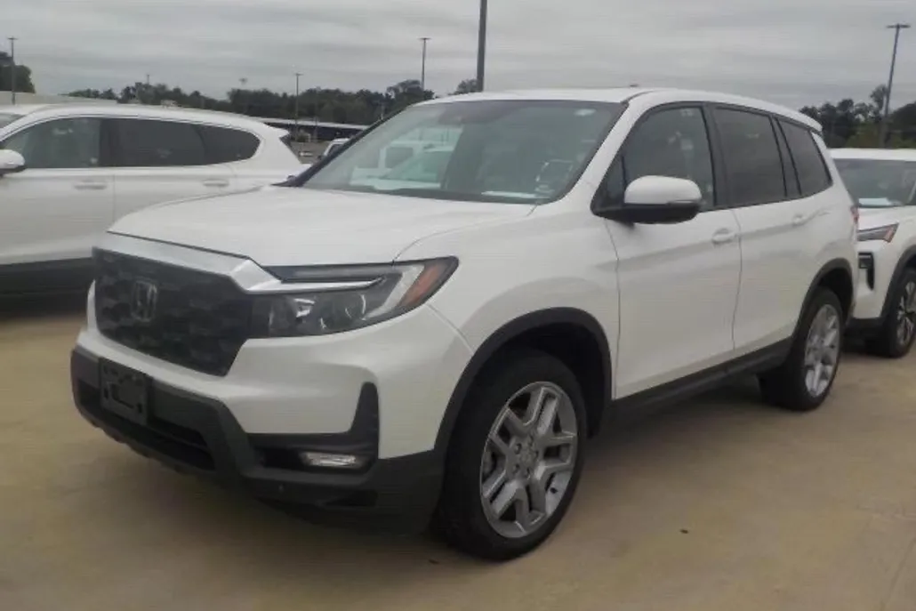 2024 Honda Passport EX-L photo 1