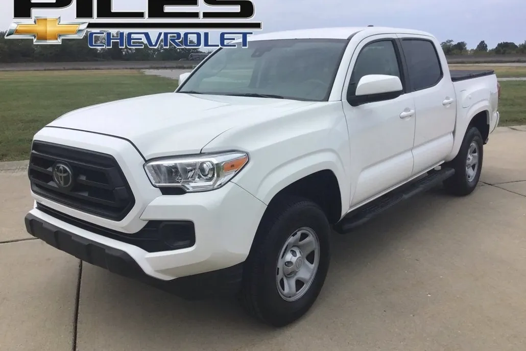 2022 Toyota Tacoma SR photo 1