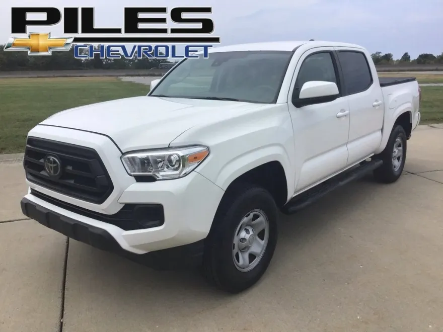 2022 Toyota Tacoma SR photo 1