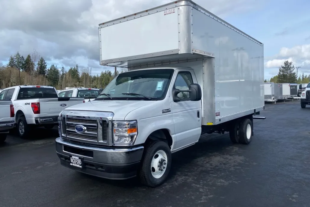 2025 Ford E-450 photo 1