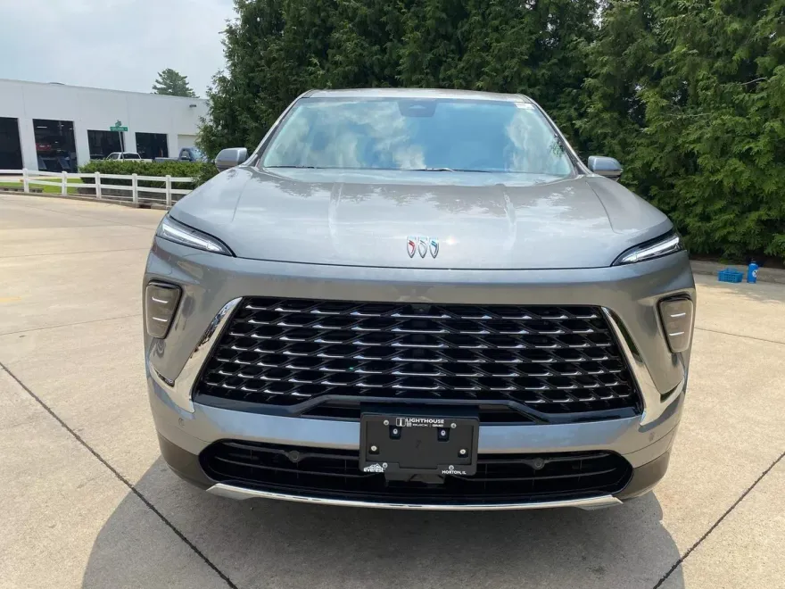 2026 Buick Enclave Avenir photo 1