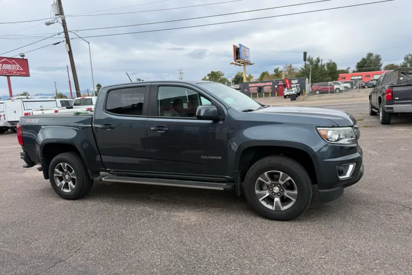 2019 Chevrolet Colorado Z71 photo 1