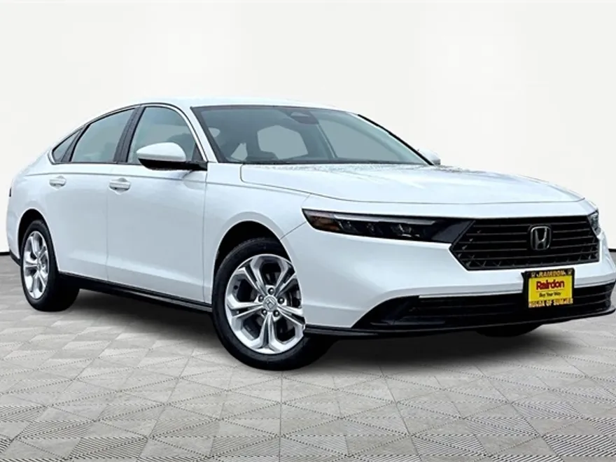 2025 Honda Accord LX photo 1