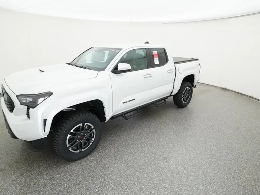2025 Toyota Tacoma 4x4 TRD Sport photo 1