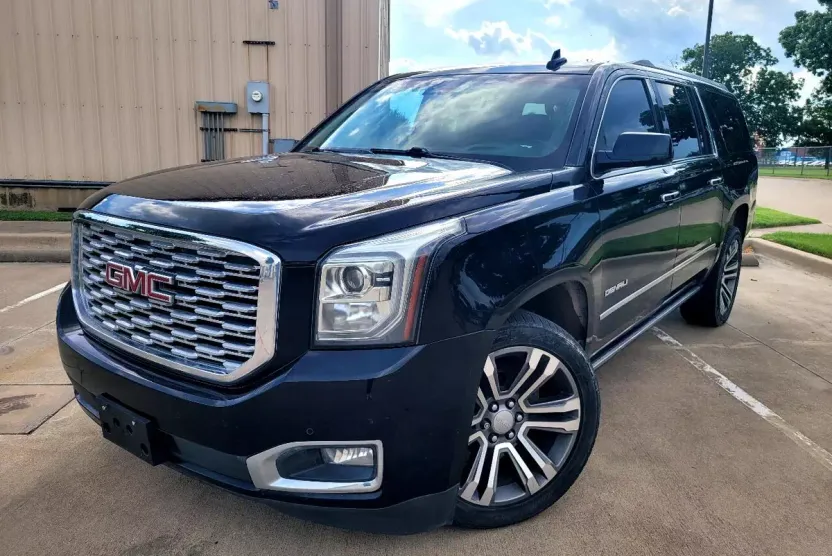 2019 Gmc Yukon XL Denali photo 1