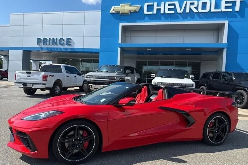 2022 Chevrolet Corvette Stingray 2LT photo 1