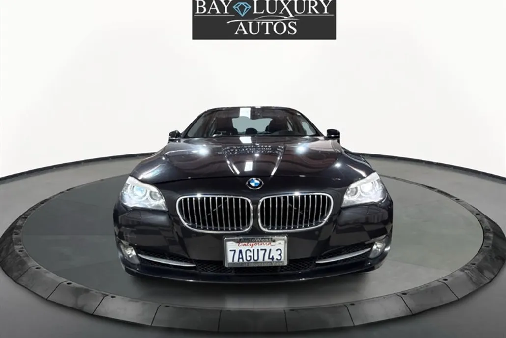 2013 Bmw 528i Sedan photo 1