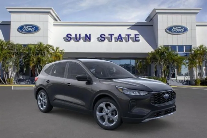 2025 Ford Escape ST-Line photo 1
