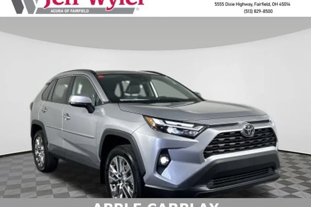 2022 Toyota RAV4 XLE Premium photo 1
