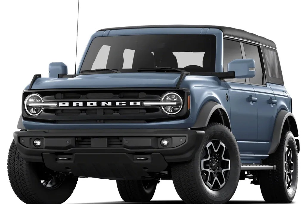 2025 Ford Bronco Outer Banks photo 1