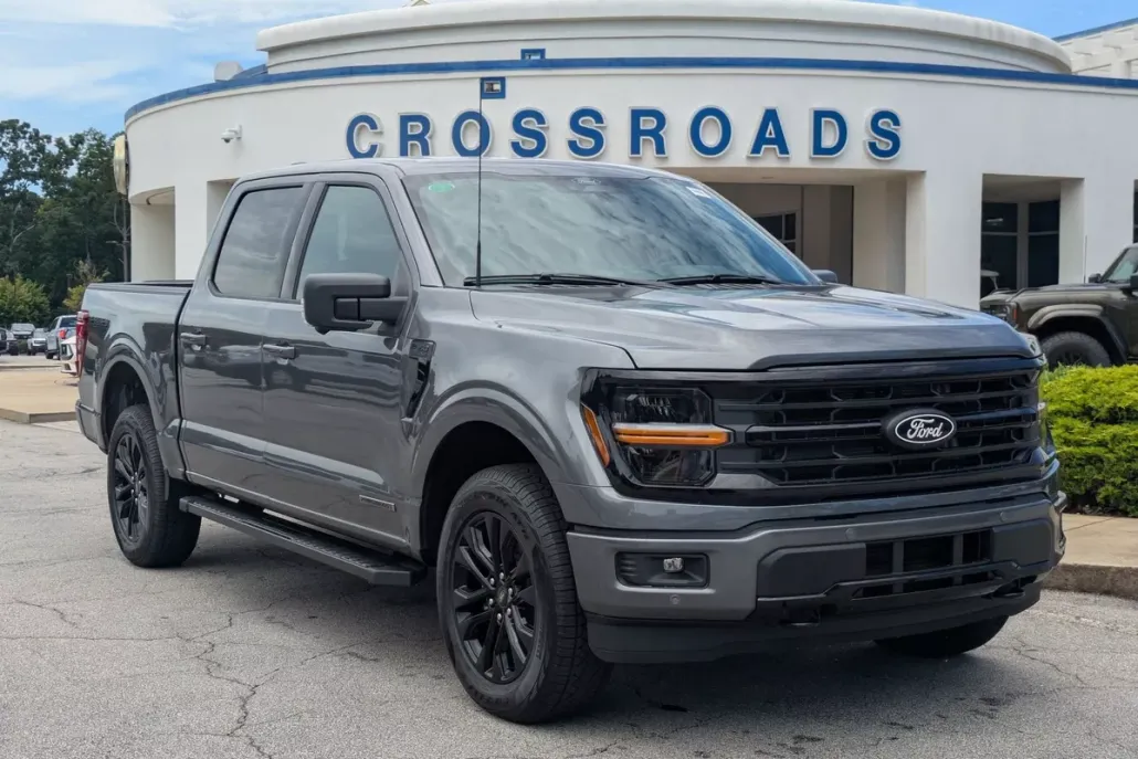 2025 Ford F-150 XLT photo 1