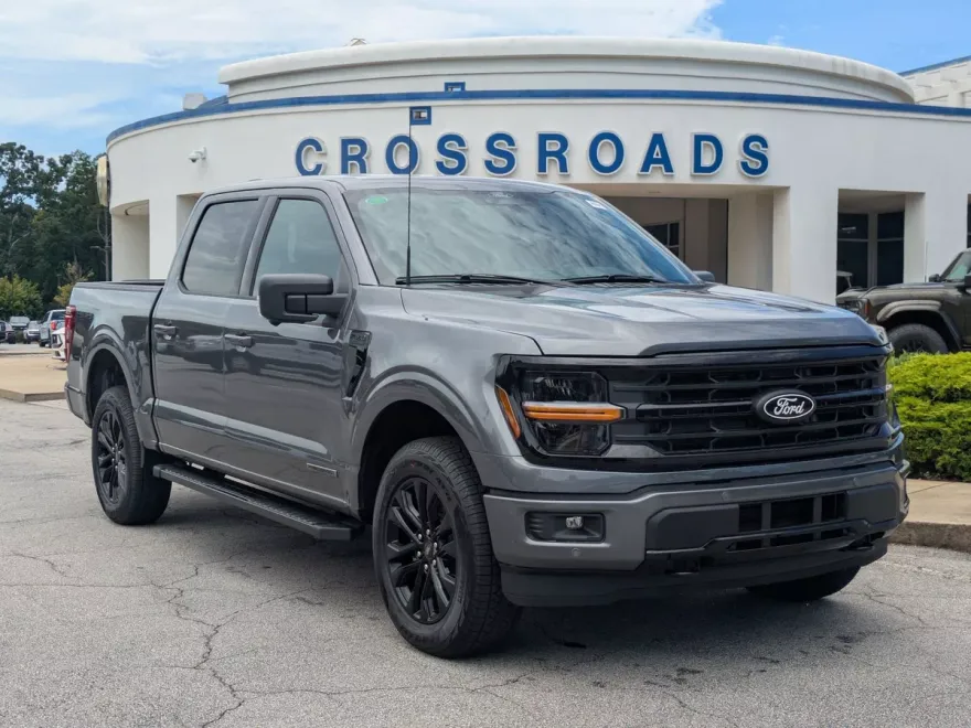 2025 Ford F-150 XLT photo 1