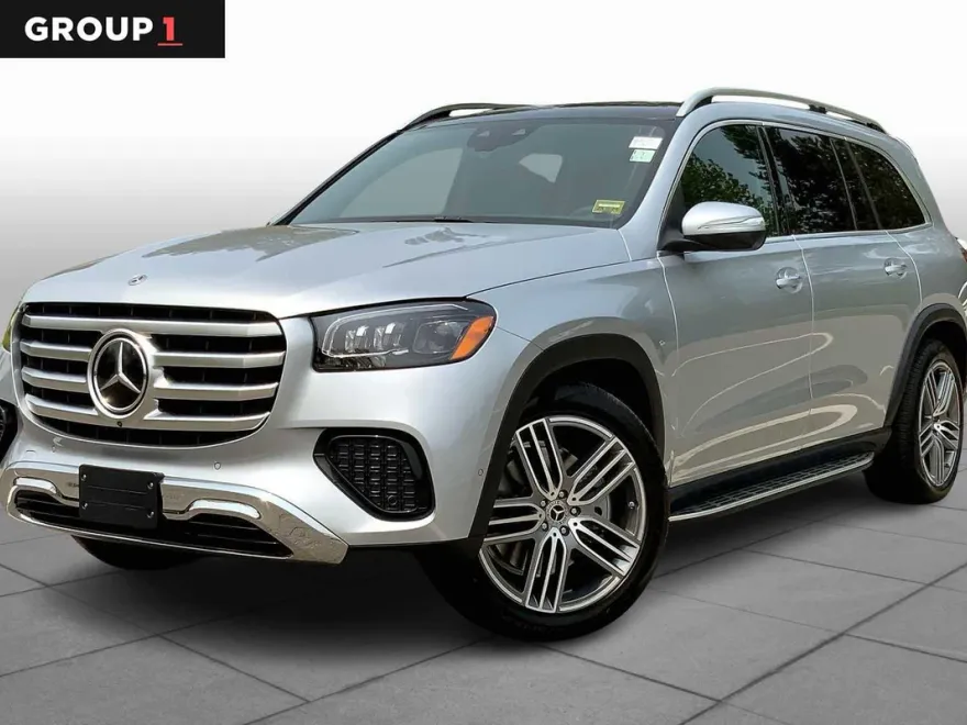 2025 Mercedes Benz GLS 450 4MATIC photo 1