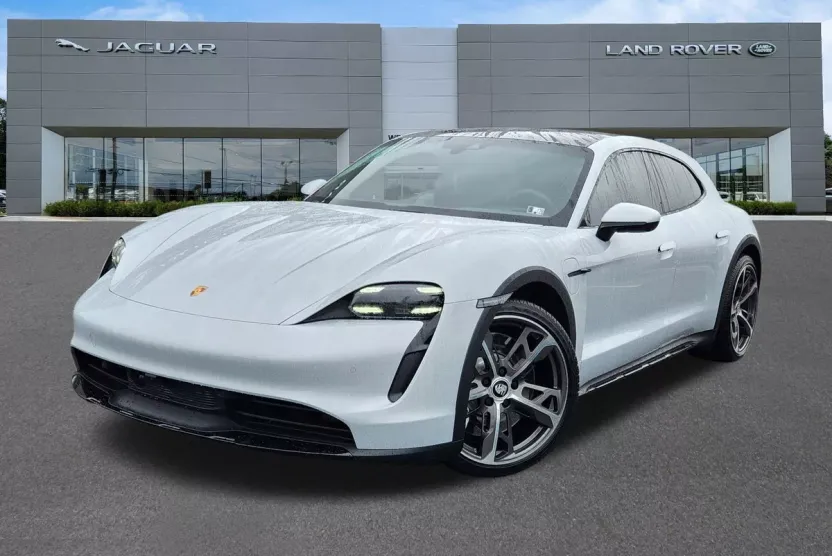 2023 Porsche Taycan Cross Turismo 4S photo 1