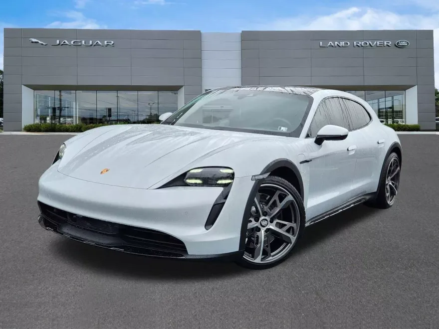 2023 Porsche Taycan Cross Turismo 4S photo 1