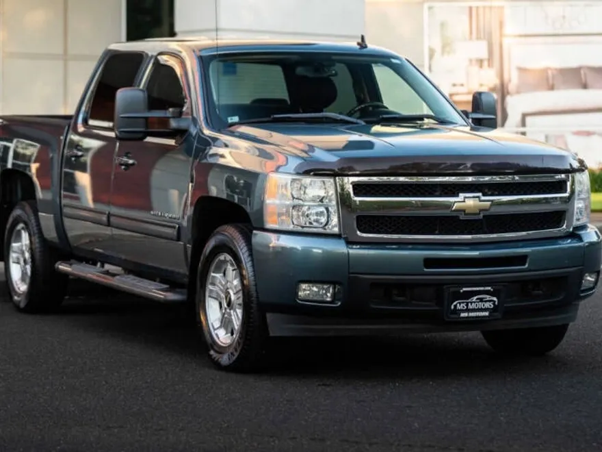 2010 Chevrolet Silverado 1500 LTZ photo 1