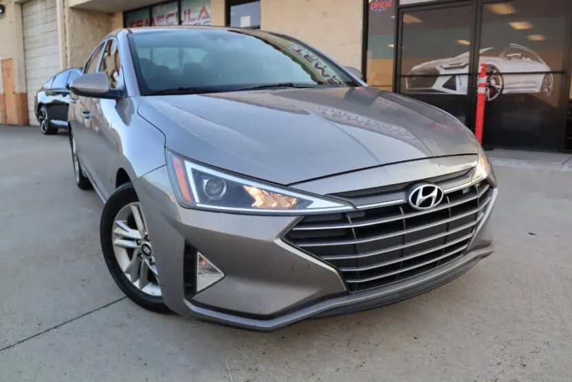 2020 Hyundai Elantra Value Edition photo 1