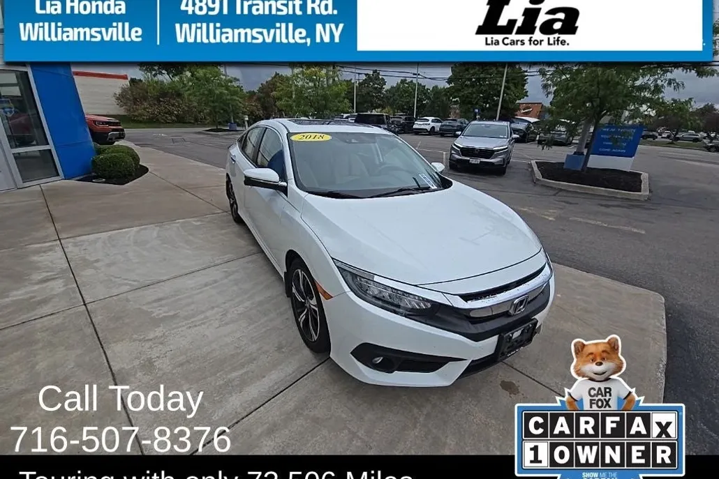 2018 Honda Civic Touring photo 1