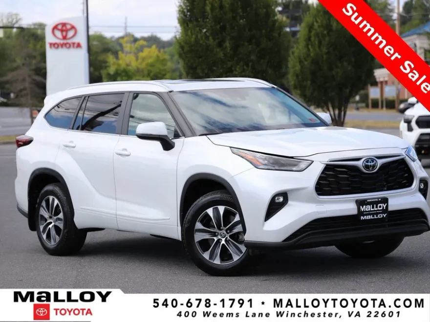 2024 Toyota Highlander XLE photo 1