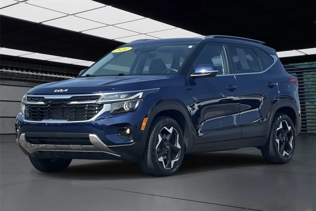 2024 Kia Seltos EX photo 1