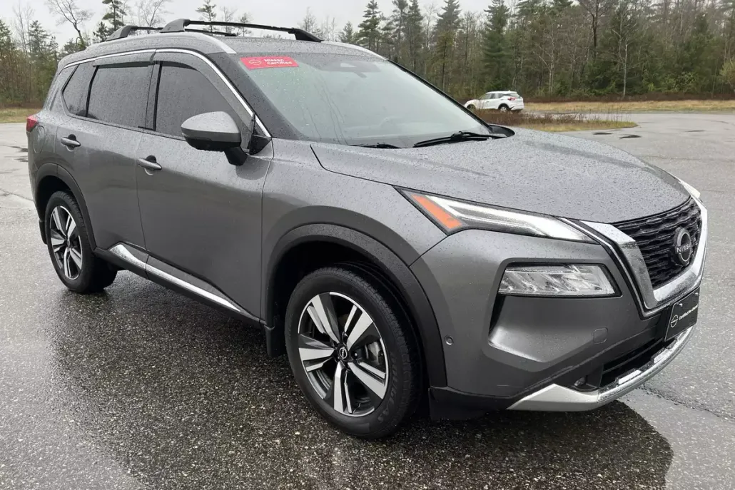 2022 Nissan Rogue Platinum AWD photo 1