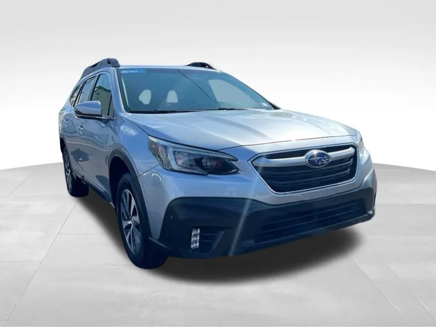 2022 Subaru Outback Premium photo 1
