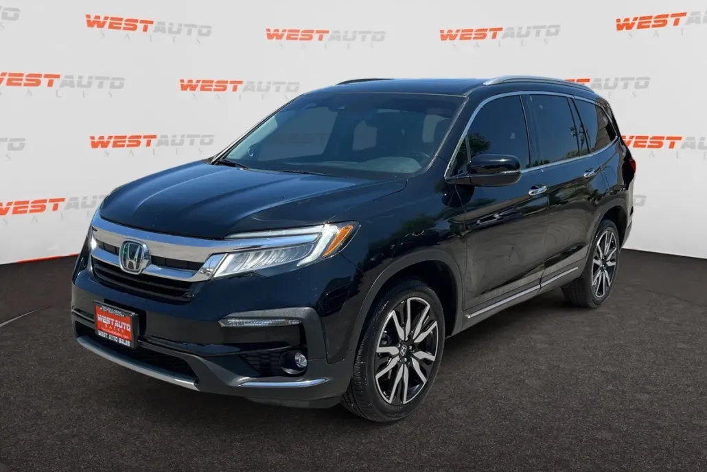 2022 Honda Pilot Touring photo 1