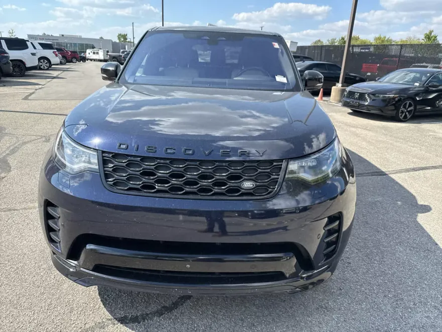 2022 Land Rover Discovery S R-Dynamic photo 1