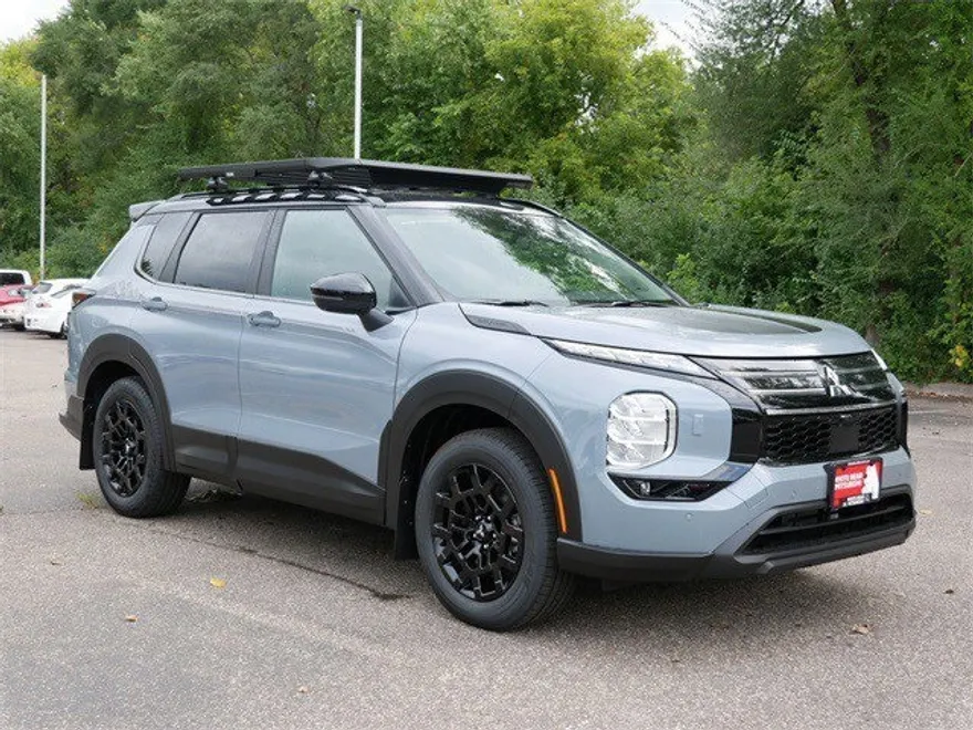2025 Mitsubishi Outlander SE Ralliart photo 1