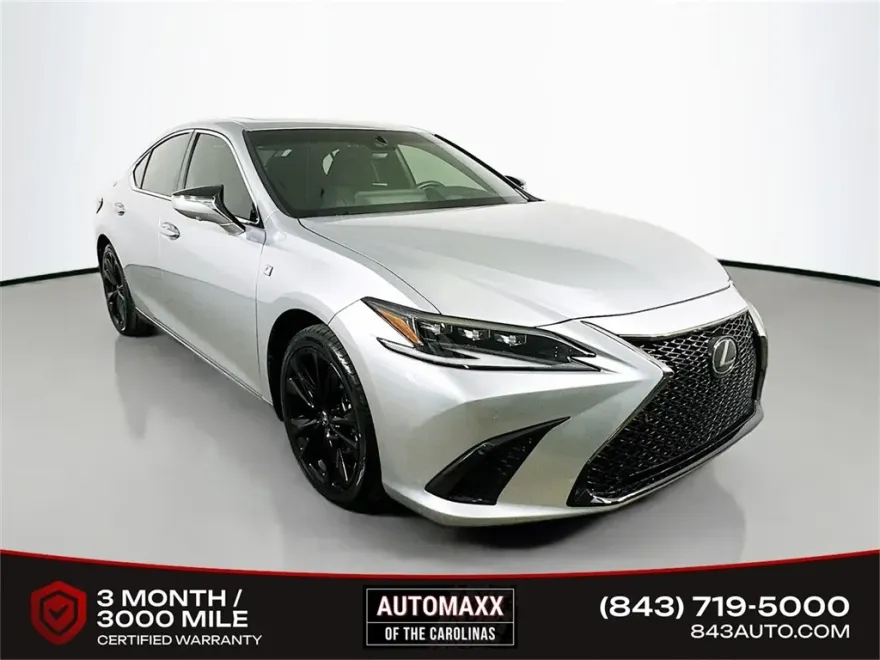2023 Lexus ES 300h photo 1