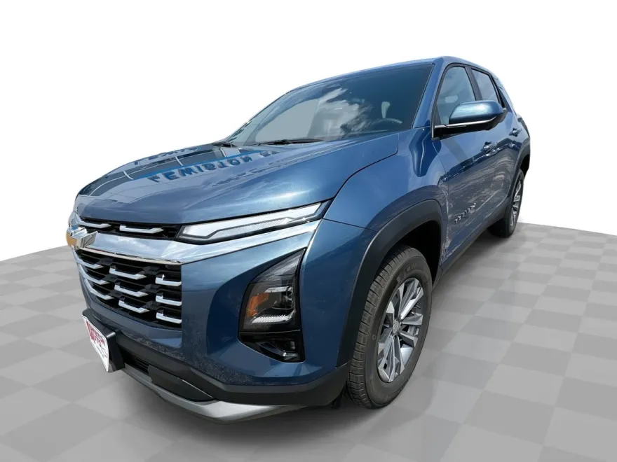 2026 Chevrolet Equinox LT photo 1
