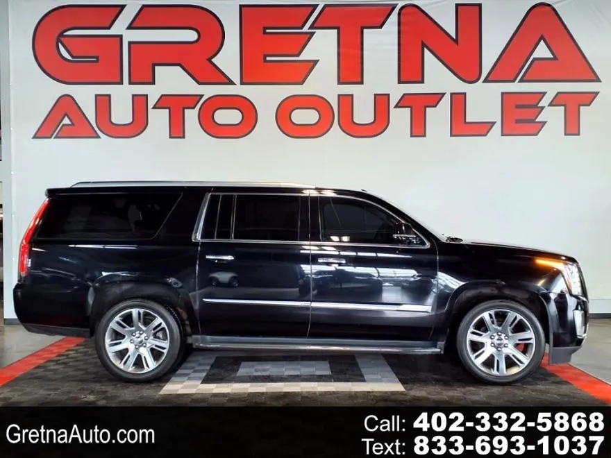 2016 Cadillac Escalade ESV Luxury photo 1