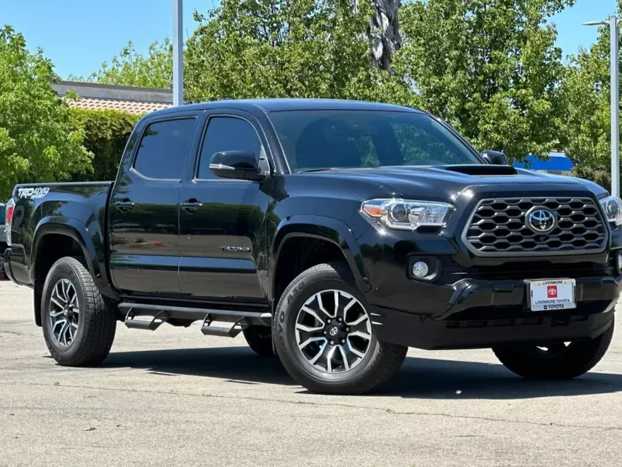2023 Toyota Tacoma 4x4 TRD Sport Double Cab V6 photo 1