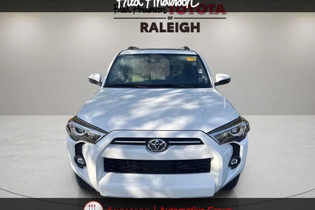 2021 Toyota 4Runner SR5 Premium photo 1