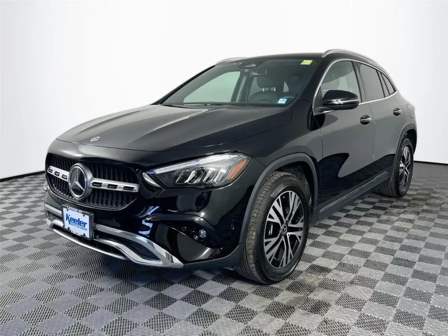 2025 Mercedes Benz GLA 250 4MATIC photo 1