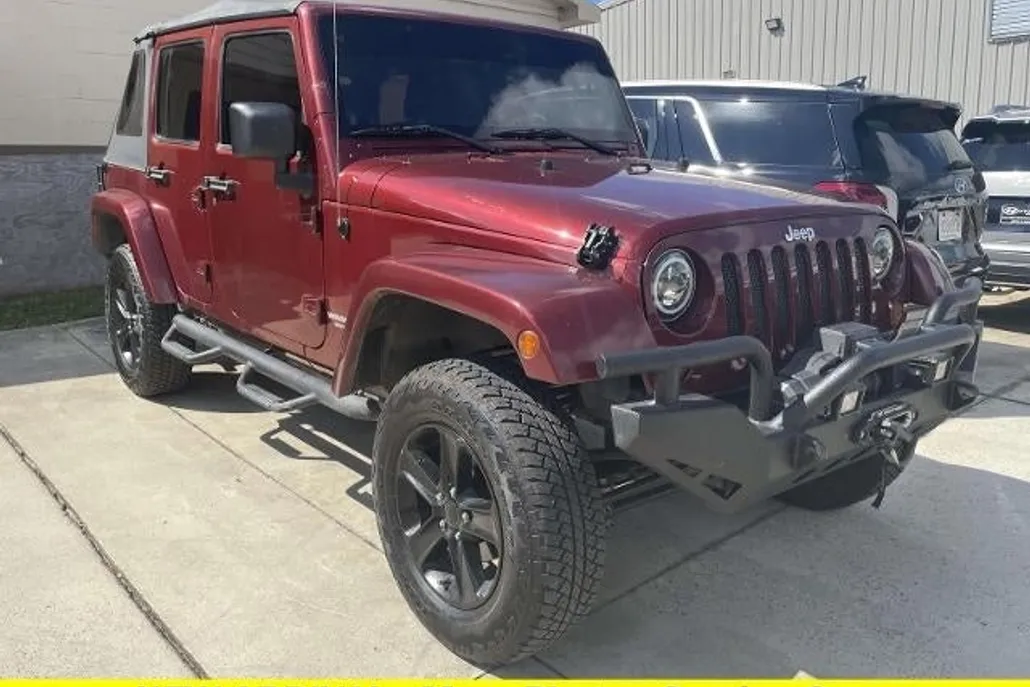 2009 Jeep Wrangler Unlimited Sahara photo 1