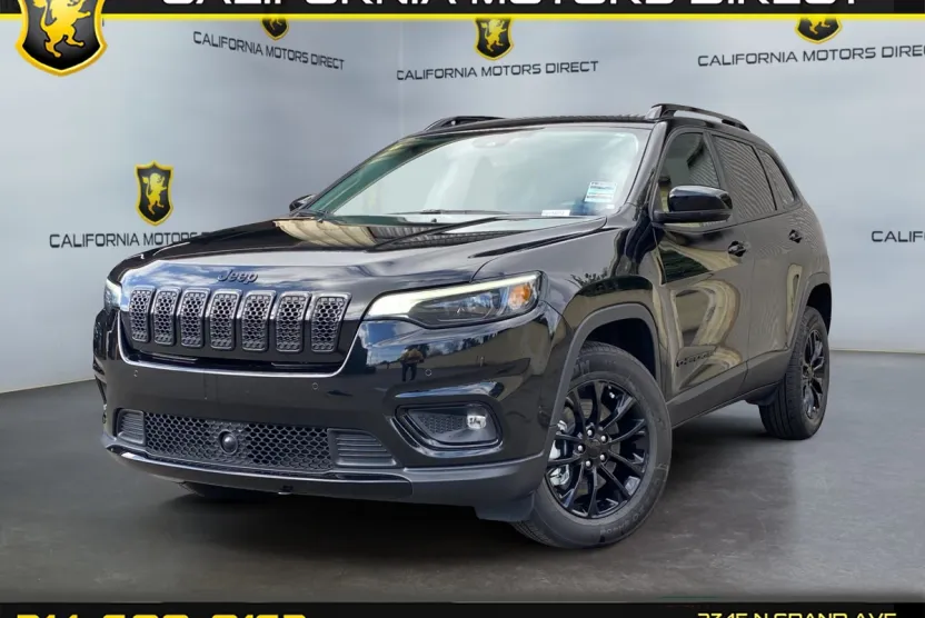 2023 Jeep Cherokee Altitude photo 1
