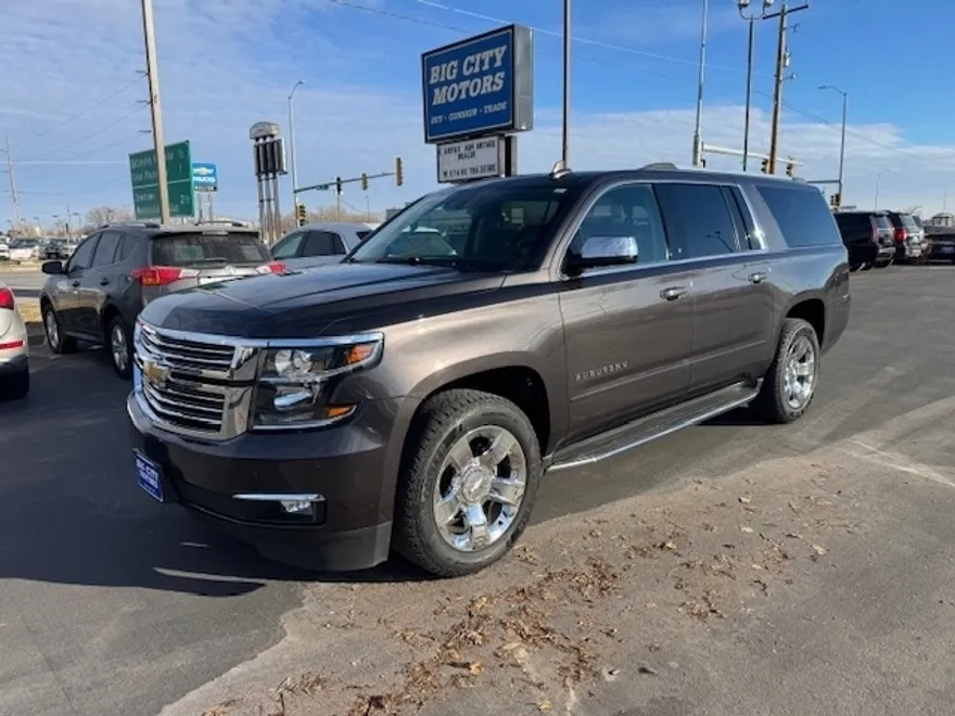 2017 Chevrolet Suburban Premier photo 1