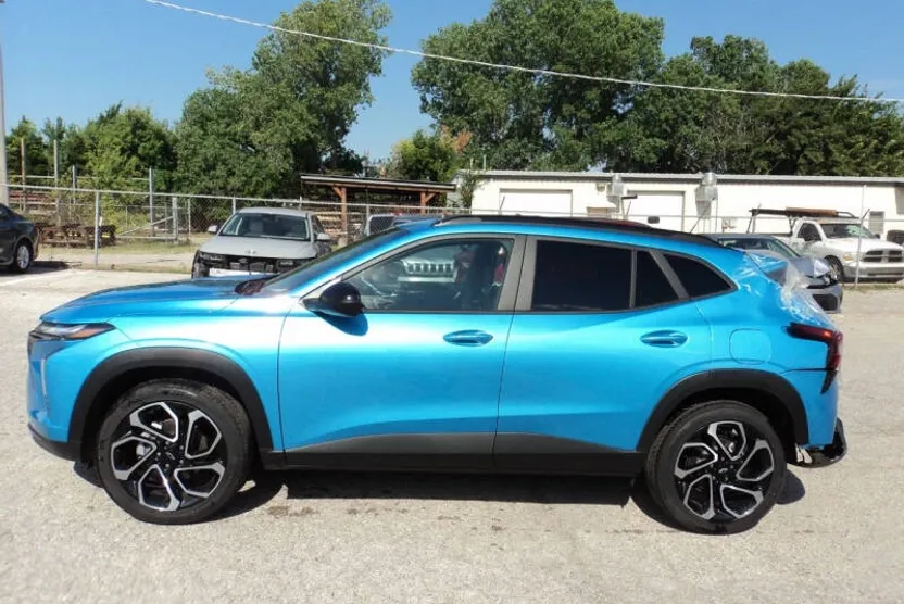 2025 Chevrolet Trax RS photo 1