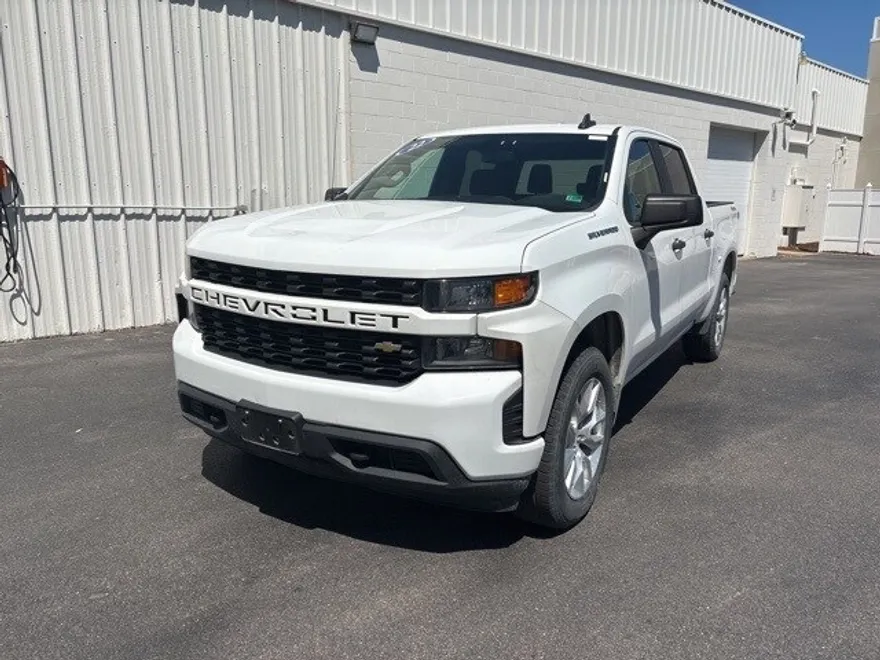 2022 Chevrolet Silverado 1500 Custom photo 1
