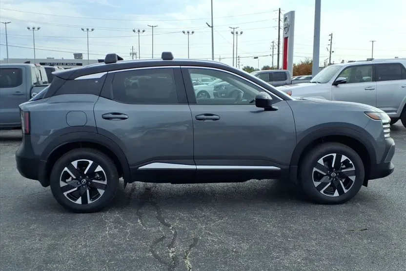2026 Nissan Kicks SV photo 1