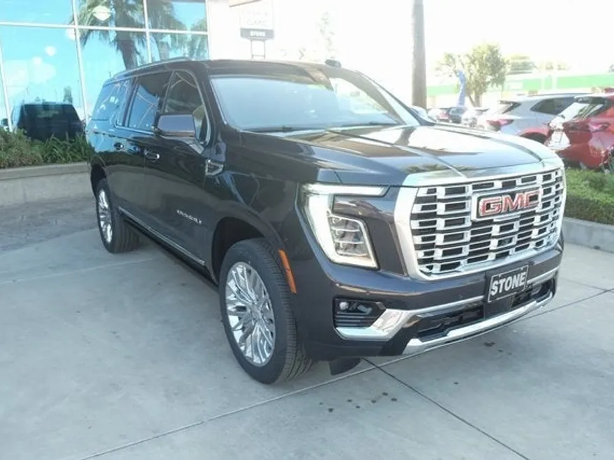 2025 Gmc Yukon XL Denali photo 1