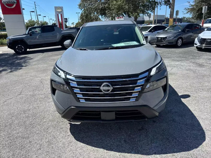 2026 Nissan Rogue SV photo 1