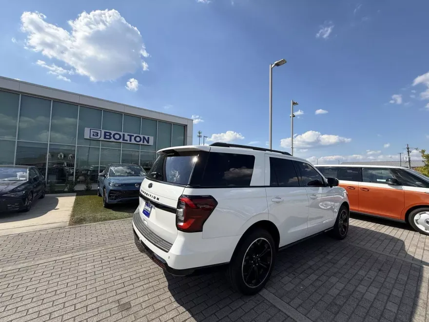 2024 Ford Expedition Limited photo 1