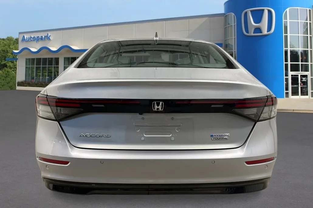 2025 Honda Accord Hybrid Touring photo 1