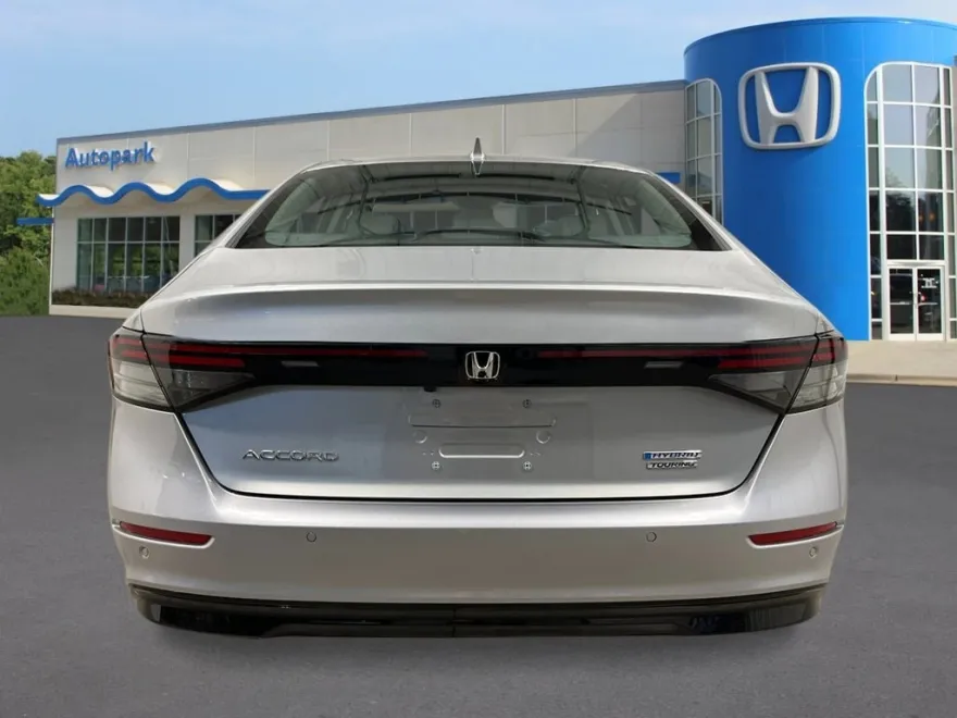 2025 Honda Accord Hybrid Touring photo 1
