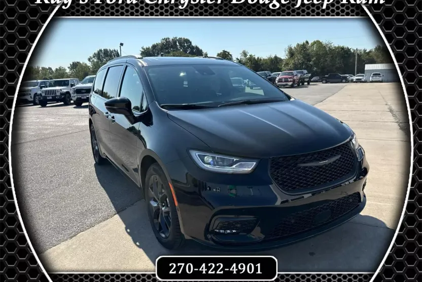 2026 Chrysler Pacifica Limited photo 1
